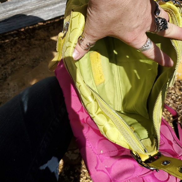 Coach - Picture 2 of 6